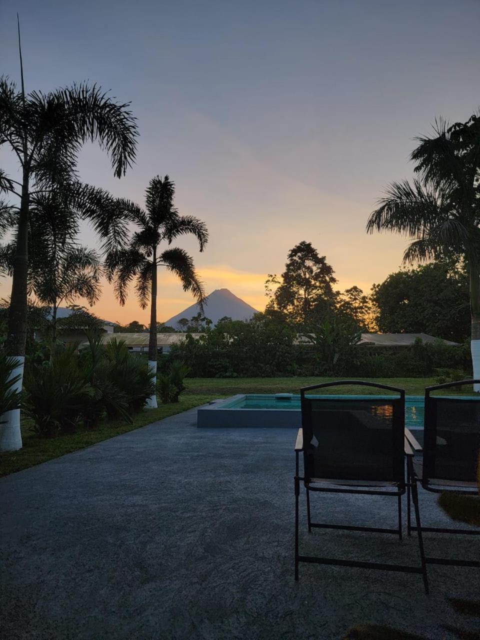 Hotel Campestre Arenal Ла Фортуна Экстерьер фото
